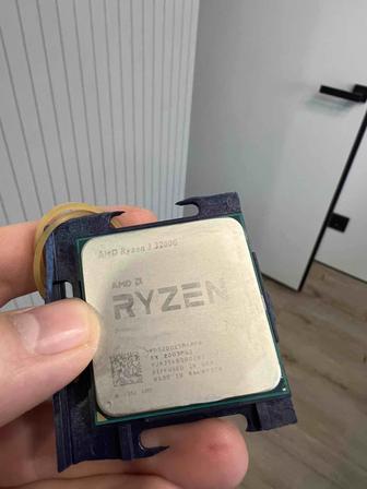 Продам процессор Ryzen 3 3200g