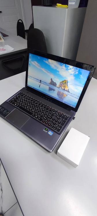 Ноутбук Lenovo в хорошем состоянии/ Core i7/ SSD 240