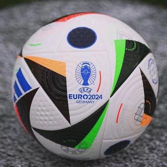Футбольный мяч EURO 2024