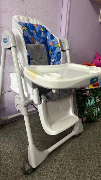 Продам детское кресло для кормления