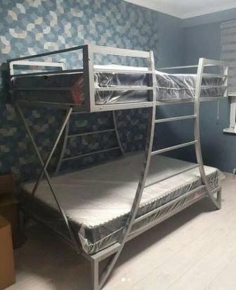 Двухъярусная металлическая кровать. Доставка бесплатно.