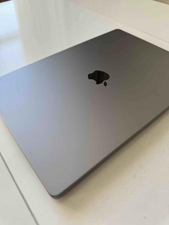 Новый Macbook Pro 16 M1 Pro 16 / 512 GB