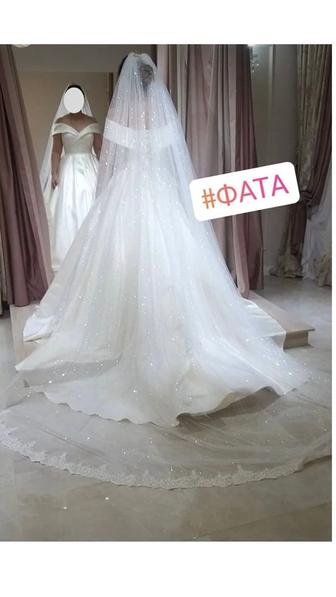 Шикарное свадебное платье из королевского атласа