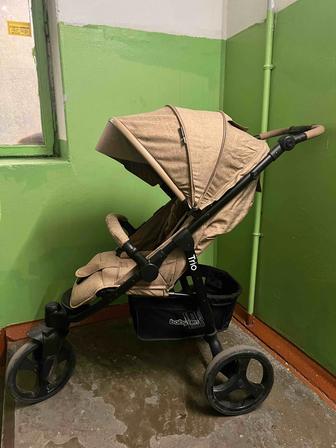 Продам коляску трёхколёсную демисезонную babyton trio