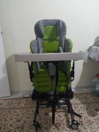 Комнатная коляска Кимбанео для детей с дцп
