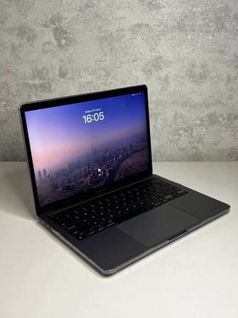 MacBook Pro 13 m1 8/256