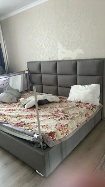 Кровать для спальни