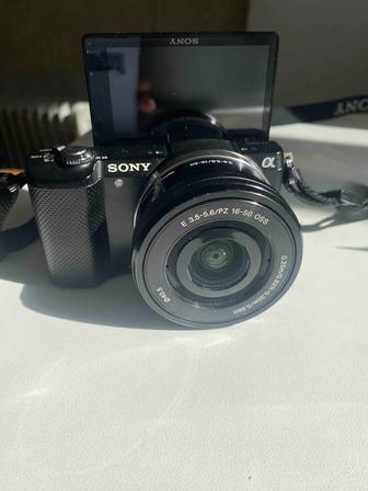 Продам камеру Sony A5000