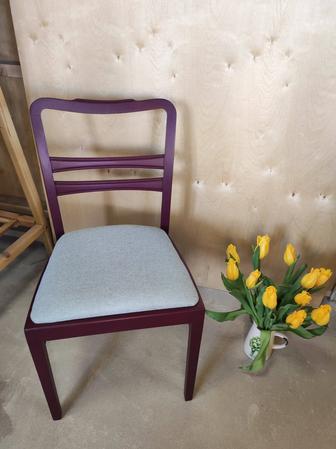 Винтажные буковые стулья 2 штуки. Цвет ВИШНЯ. После реставрации.