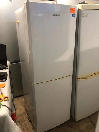 Холодильник Самсунг двухкамерный