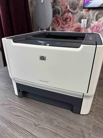 Продам принтер HP laserjet p2015