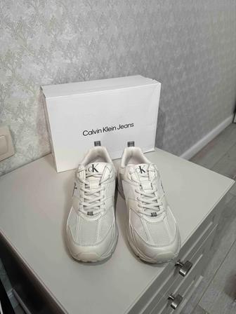 Женские кроссовки Calvin Klein