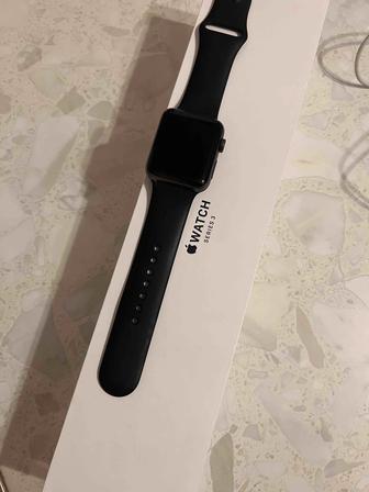 Продам Apple Watch 3