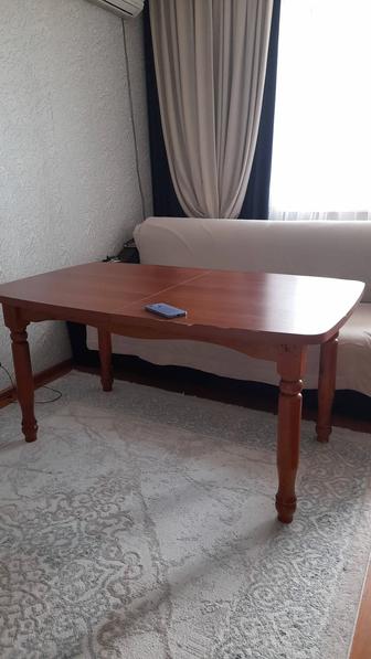 Продам деревянные стол