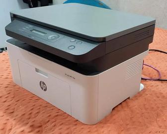 Принтер HP mfp 135W в отличном состоянии 3 в 1