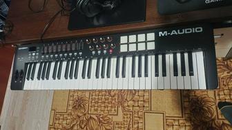 MIDI-Клавиатура M-Audio Oxygen 61 IV в идеальном состоянии!!