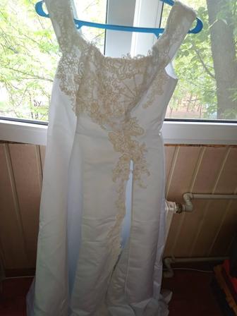 Платье белое на выпускной или свадьбу