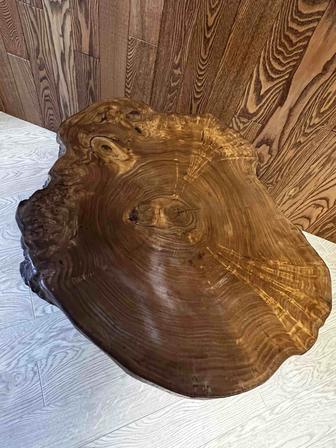 журнальный столик из среза дерева лофт стиль