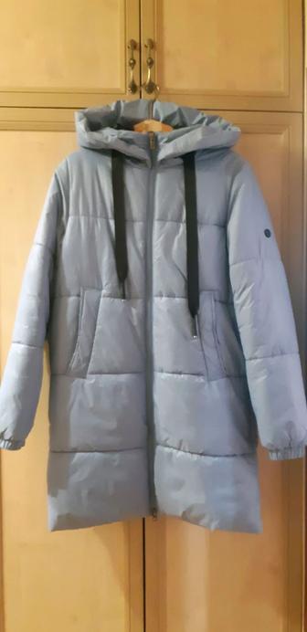 Продам женскую осеннюю весеннюю зимнюю куртку ОРБИ размер 42 - 44 оверсайз.