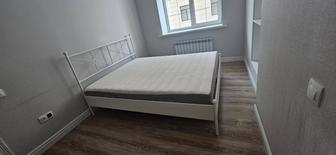 Двухспальная кровать Икеа с матрасом ИКЕА