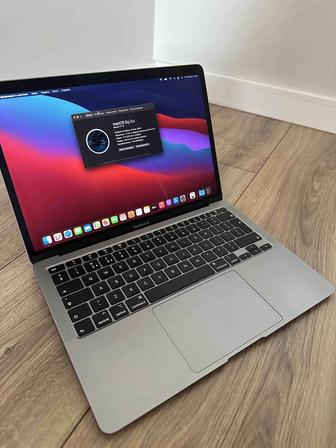 Продам Macbook Air 13 2020