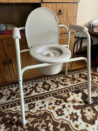 Кресло-туалет для людей 
 Огро возможностями 
Пачка памперсов в подарок