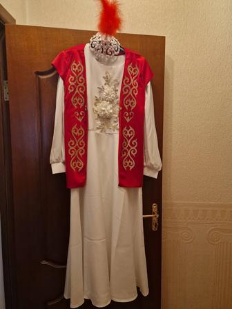 Аренда казахские национальные костюмы разных размеров с доставкой 24/7