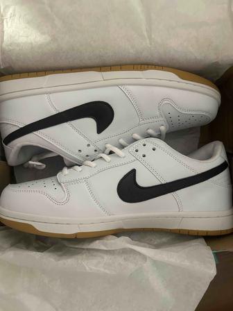 кроссовки Nike SB Dunk Low White Gum