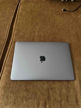Продается Macbook Air M1