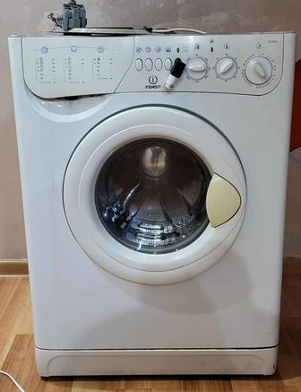 Продам стиральную машину
