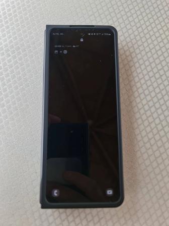 Продаю Samsung Z Fold 4