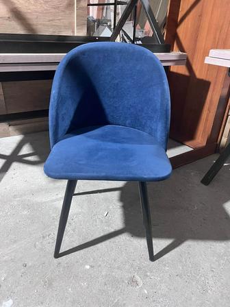 Продам стулья темно-синего цвета