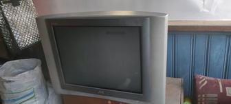 Телевизор, большой, в хорошем состоянии