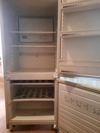 Холодильник 2-камерный