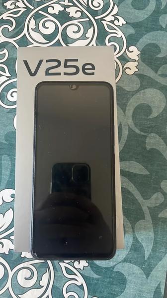 Продам смартфон Vivo V25e