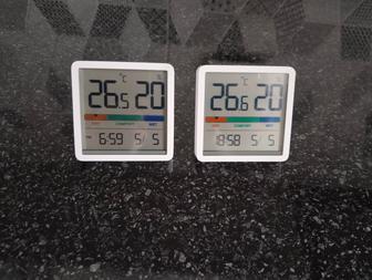 Часы для измерения температуры и влажности