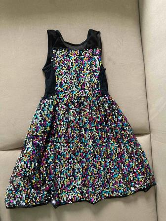 нарядное платье на девочку рост 134-140