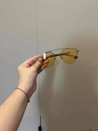Продам солнцезащитные очки Dior