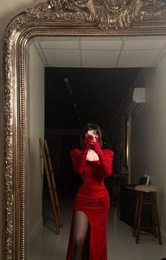Красная платья