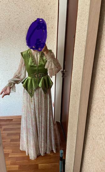 Платье и камзол от Медины Сактагановой