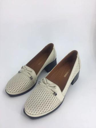 Женские обувь
