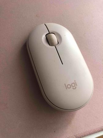 Продаю Logitech клавиатуру, мышку, и коврик