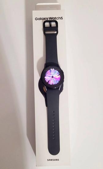 Продам новые смарт-часы Samsung galaxy watch 5 R900