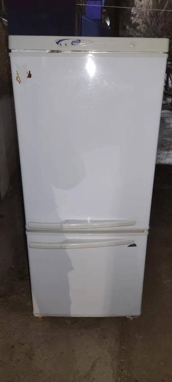 Холодильник Pozis высота 1.60 глубина 60 см