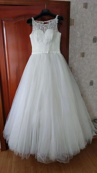 Свадебное платье 44-46 размера