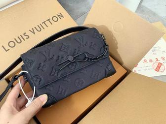 Барсетка Louis Vuitton (в фирменной коробке LV)