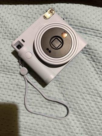 Моментальный фотоаппарат Fujifilm Instax SQUARE SQ1 Glacier Blue