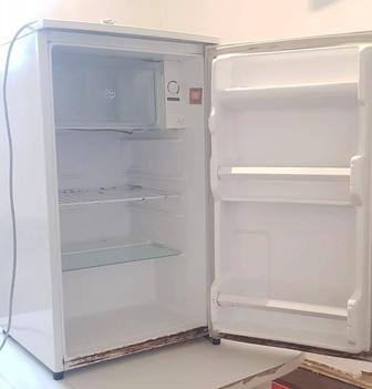 Продаётся маленький холодильник