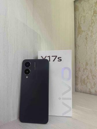 Продаю телефон vivo 17s