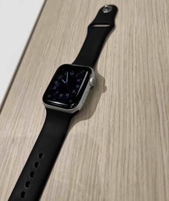 Часы Apple Watch Series 6, 44 мм. Silver
